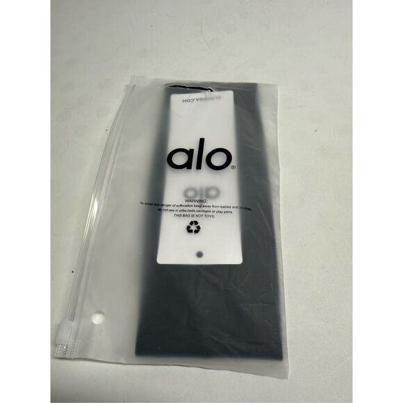 NWT Alo Yoga Performance Conquer Ribbed Headband Black/ White Logo One Sz Adult - Picture 5 of 5